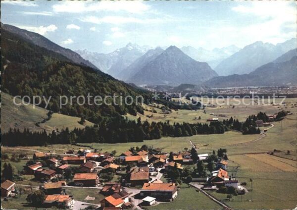 Reichenbach Oberstdorf Luftkurort Allgäu mit Oberstdorfer Berg