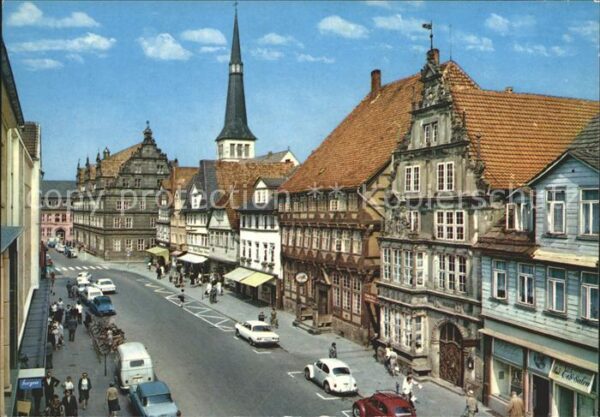 Hameln Weser Osterstrasse mit Museum und Hochzeitsha