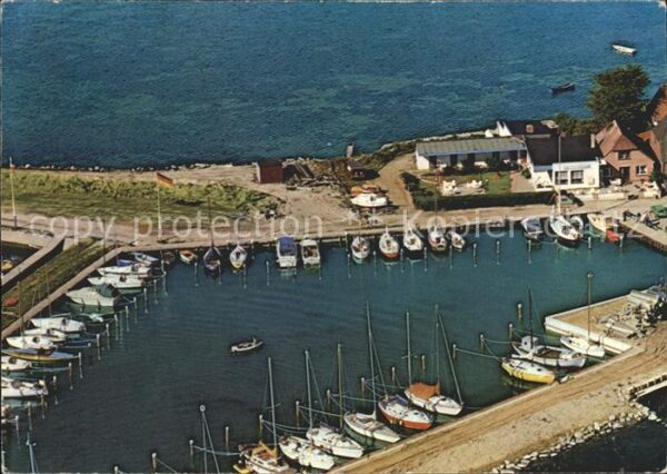Lemkenhafen Willkommenhöft Meeresfrieden Hotel Pens