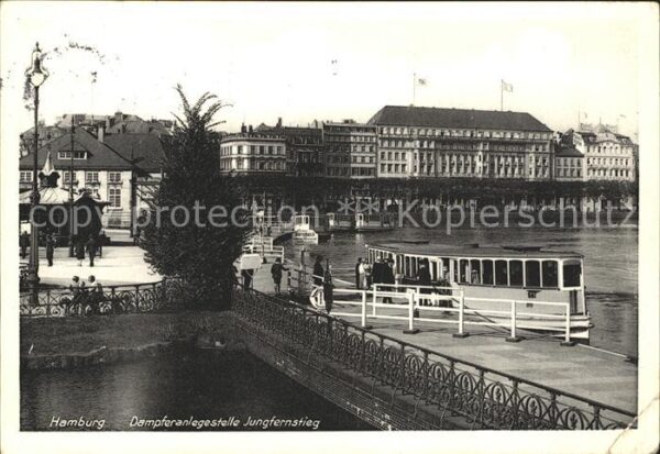 Hamburg Jungfernstieg Dampferanlegestelle