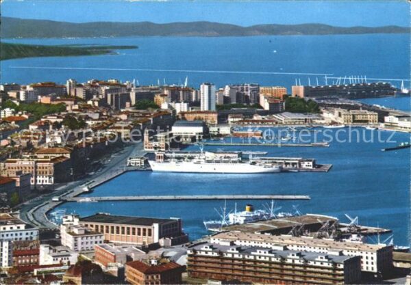 Trieste der Hafen