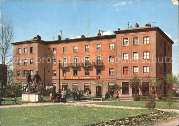 Komlo Petöfiplatz