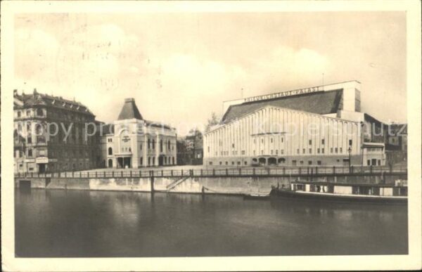 Berlin Blick über die Spree Friedrichstadt Pal