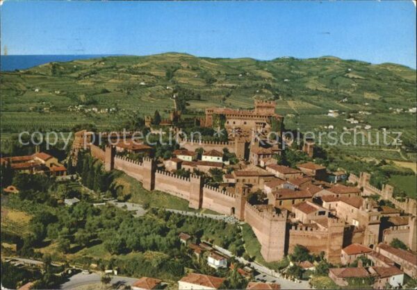 Gradara Pesaro Mittelalterliche Bergfeste und Mauern