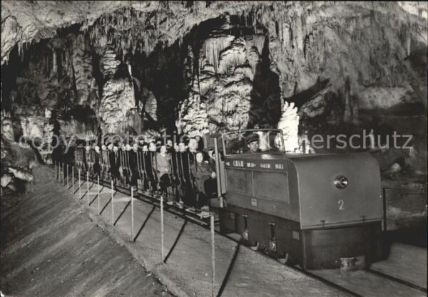 Hoehlen Caves Grottes Höhlenbahn Postojnska Jama
