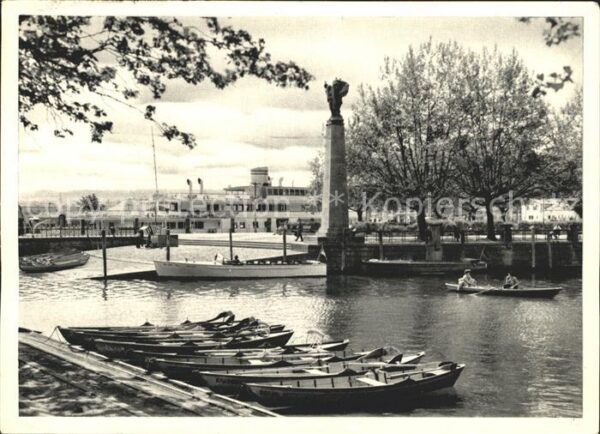 Konstanz Bodensee Gondelhafen mit Zeppelindenkmal