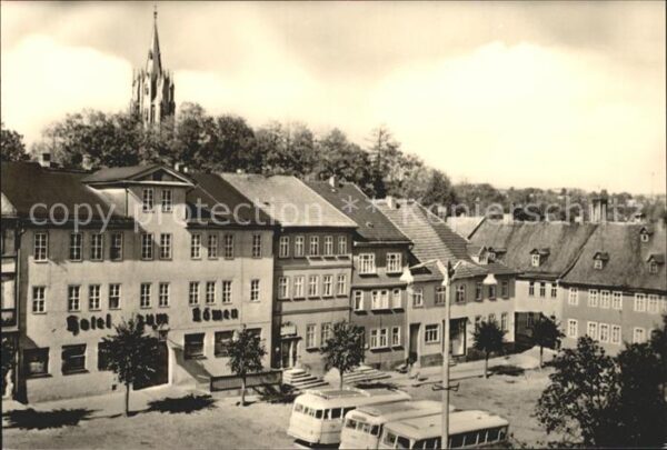 Koenigsee Thueringen Markt mit Stadtkirche Hotel zum Löwen