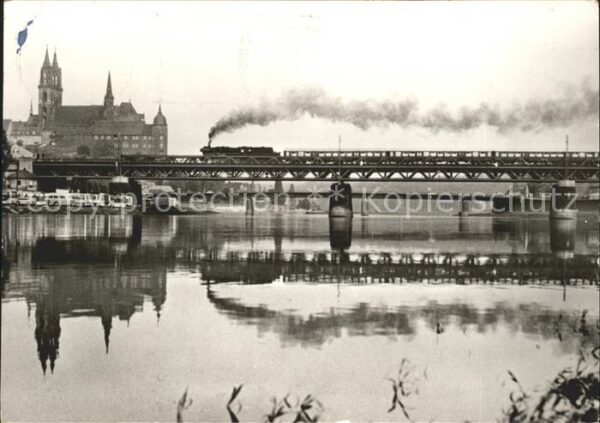 Meissen Elbe Sachsen Dampflokomotiven Baureihe 5830 mit Sond