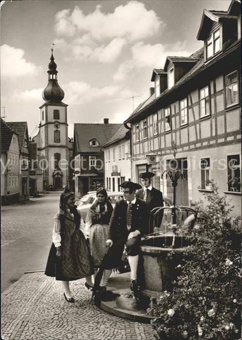 Gersfeld Rhoen Trachtengruppe am Brunnen Kirche