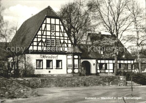 Koblenz Rhein Weindorf in den Rheinanlagen