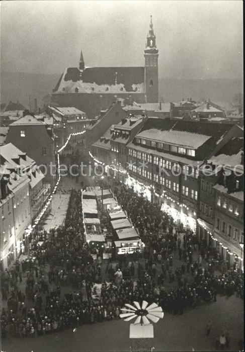 Schneeberg Erzgebirge zur Weihnachtszeit Weihnachtsmarkt Kirc