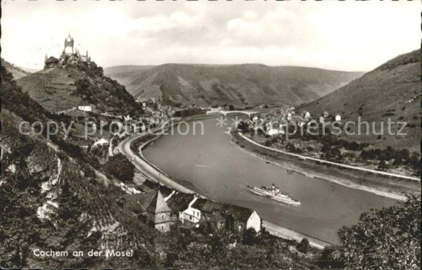 Cochem Mosel Schiff Fliegeraufnahme