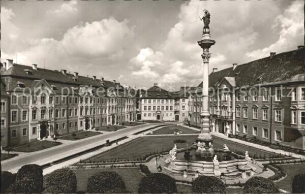 Eichstaett Oberbayern Residenzplatz Mariensäule