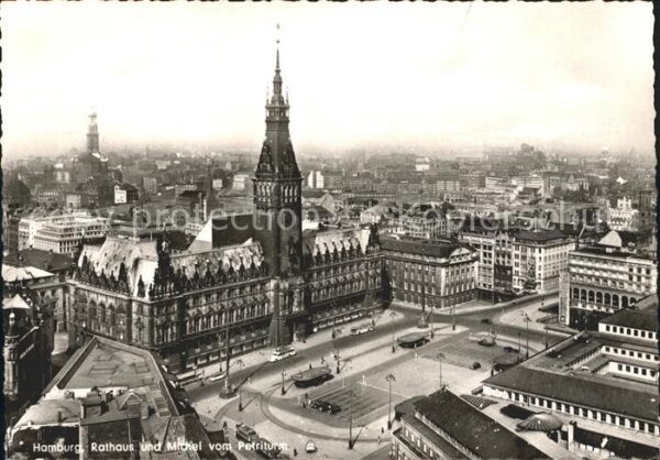 Hamburg Rathaus Michel vom Petriturm