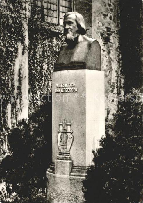 Corvey Grabmal des Dichters Hoffmann von Falle