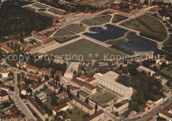 Muenchen Fliegeraufnahme Schloss Nymphenburg mit