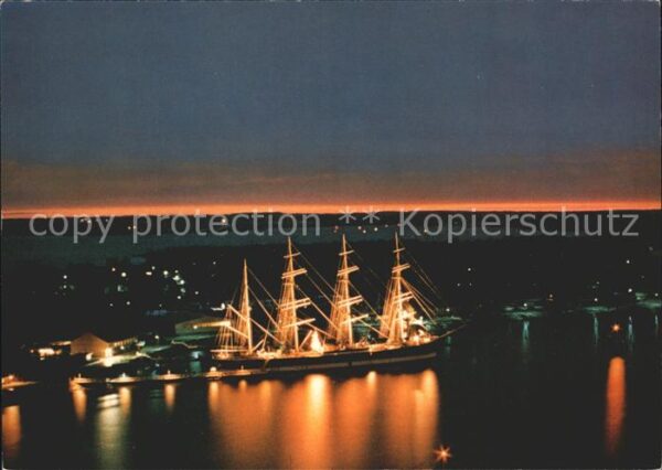 Travemuende Ostseebad Segelschiff Passat bei Nacht