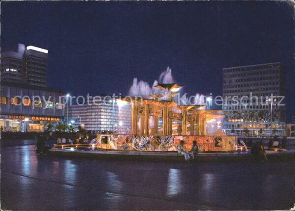 Berlin Alexanderplatz bei Nacht