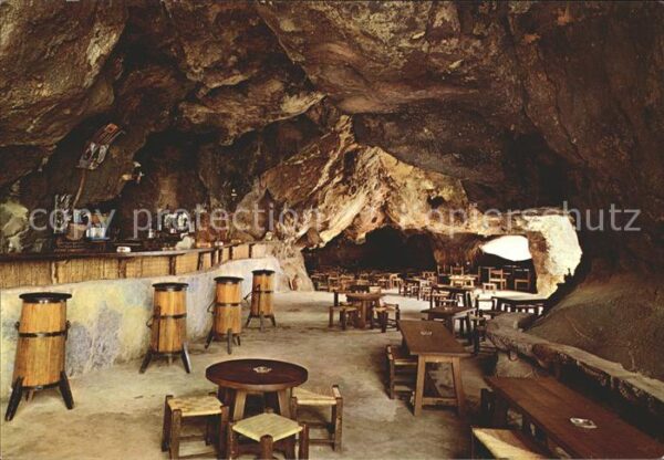 Menorca Cova d_en Xoroi ala n Porter