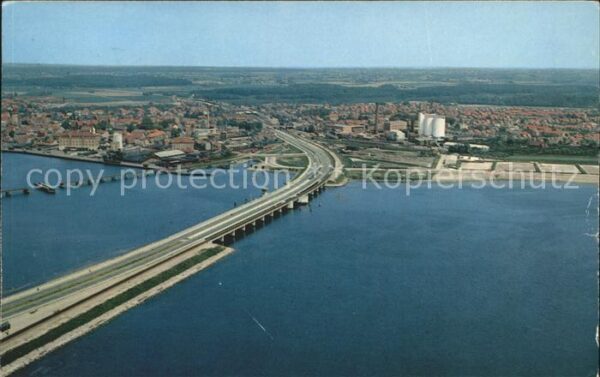 Nykobing Frederik IXs Brücke Fliegeraufnahme