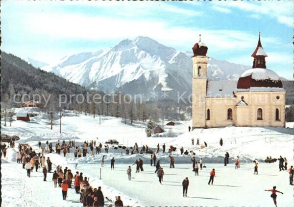 Seefeld Tirol Seekirchlein mit Eislaufplatz und Hoche
