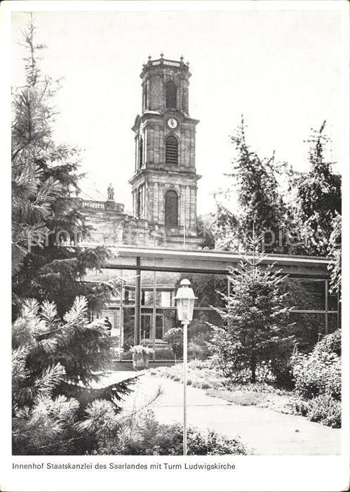 Saarbruecken Innenhof Staatskanzlei des Saarlandes T
