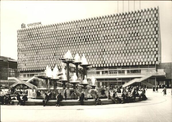 Berlin Centrum Warenhaus Alexanderplatz Brunne