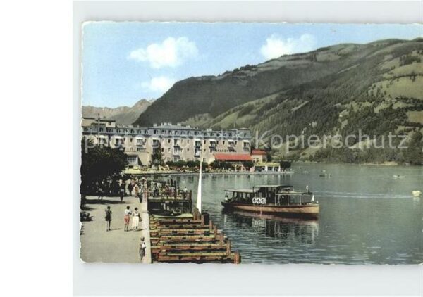 Zell See Seepromenade mit Grand Hotel Ausflugssc