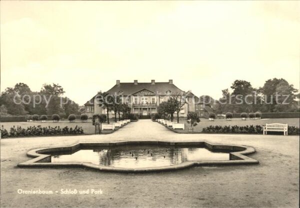 Oranienbaum Schloss Park