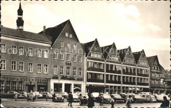 Soest Arnsberg Markt mit Sparkassen Neubau