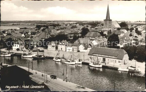 Neustadt Holstein Übersicht Kanal Fischkutter Kirche