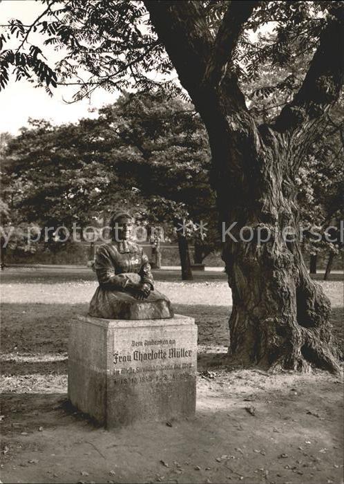 Goettingen Niedersachsen Denkmal der Charlotte Müller