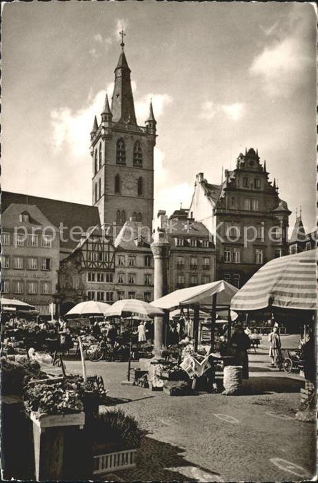 Trier Hauptmarkt mit St Gangolf Kirche