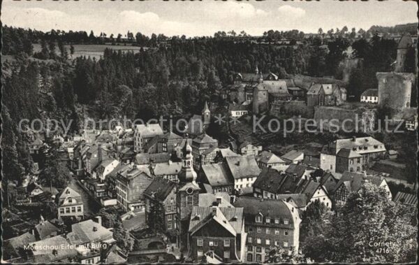 Monschau Stadtbild mit Burg und Jugendherberge