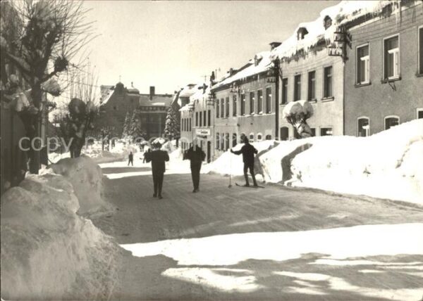 Schoeneck Vogtland Dr. Külz Strasse im Winter