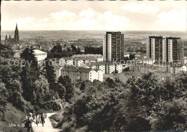 Ulm Donau Wohngebiet Hochhäuser