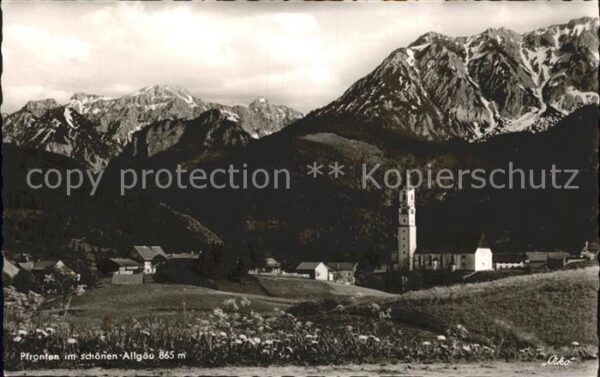 Pfronten Ortsansicht mit Kirche Allgäuer Alpen