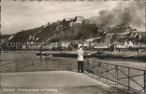 Koblenz Rhein Ehrenbreitstein mit Festung Frachtkahn
