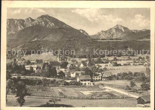 Bergen Chiemgau Gesamtansicht mit Hochfelln und Hochger