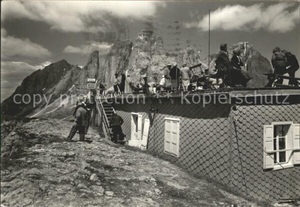 Sassolungo Langkofel Rifugio Col Rodella Schutzhütte Langkof