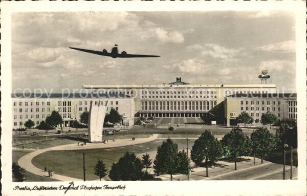 Berlin Luftbrücken Denkmal Flughafen Tempelhof