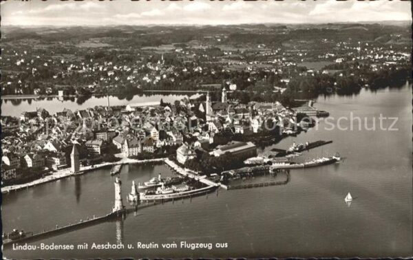Lindau Bodensee Hafen mit Aeschach und Reutin Fliegerau
