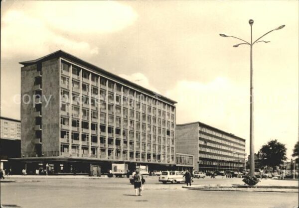 Karl-Marx-Stadt Blick in die Brückenstrasse