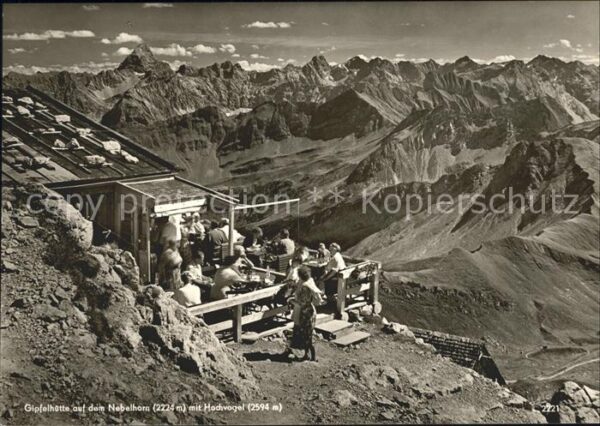 Oberstdorf Gipfelhütte auf dem Nebelhorn mit Hochv