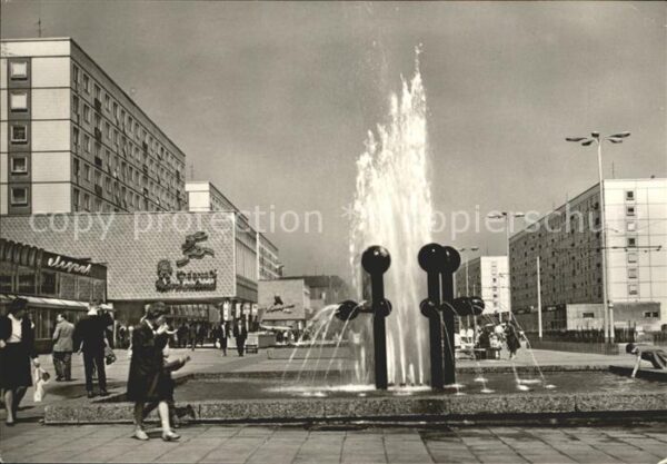 Magdeburg Karl Marx Strasse Springbrunnen