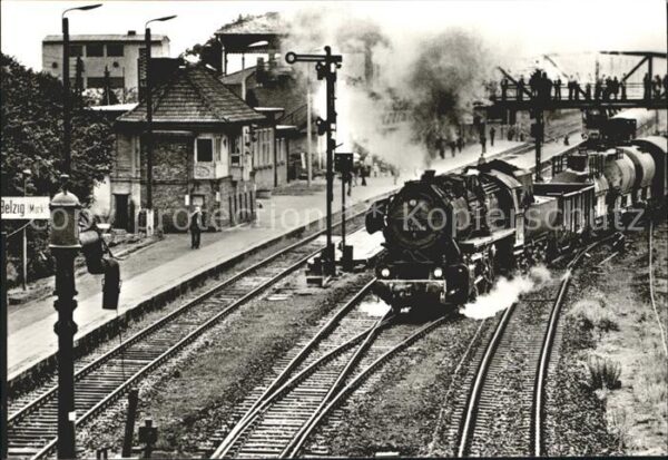 Lokomotive Dampflokomotive Baureihe 52.80 Ausfahrt