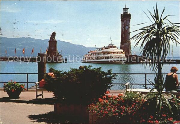 Motorschiffe MS Stuttgart Lindau Bodensee Hafeneinfa