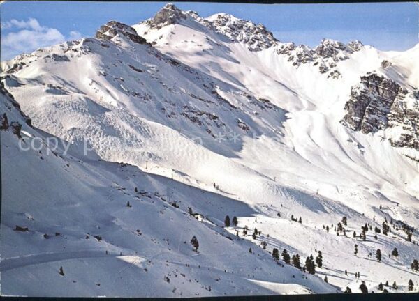 Stubaital Skizentrum Schlick Blick zum Hohen Burg