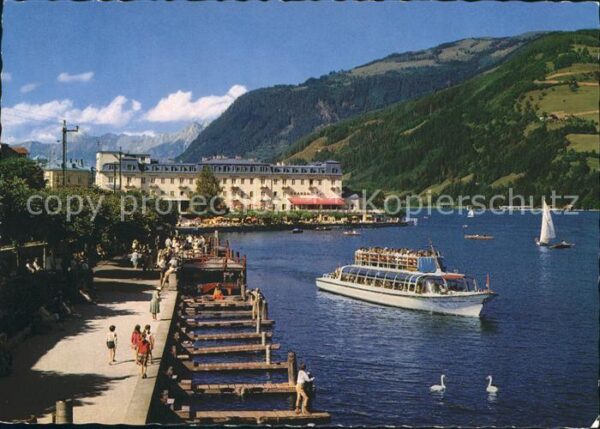 Zell See Seepromenade mit Grandhotel und Steiner