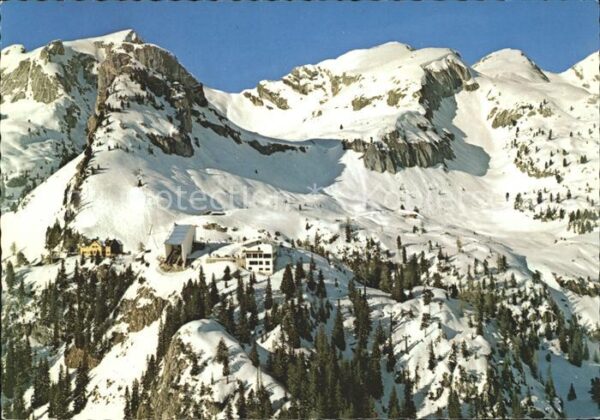 Maurach Tirol Rofan Skigebiet mit Bergstation Flieger